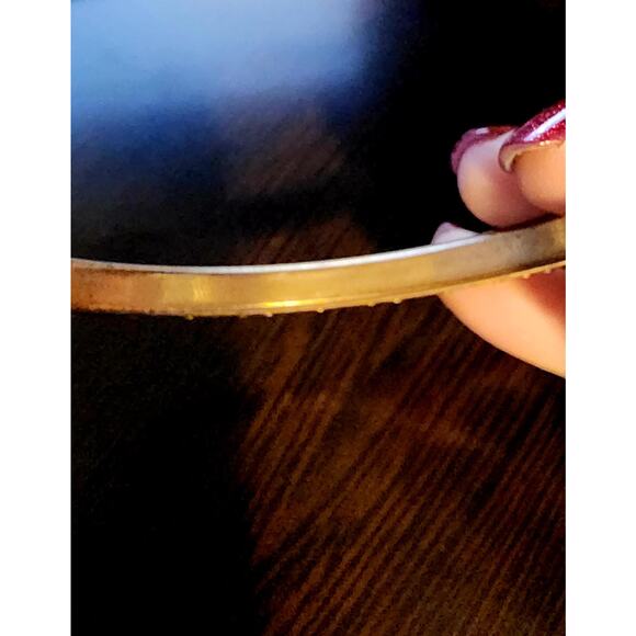 Vintage 1970s Gold Toned Bangle Bracelet, Retro Fashion Jewelry - Picture 4 of 4